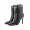 TORAL WOMEN'S ANKLE BOOTS IN BLACK