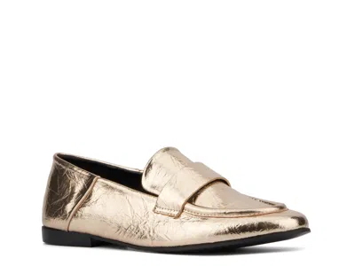 Torgeis Carleigh Loafer In Gold