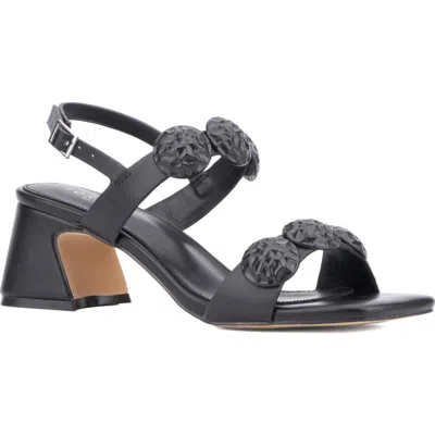 Torgeis Felicia Square Toe Sandal In Black