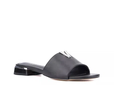 Torgeis Giselle Sandal In Black