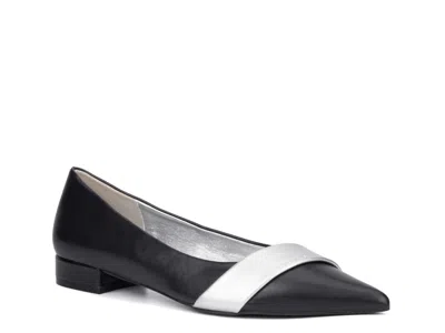 Torgeis Harriet Flat In Black