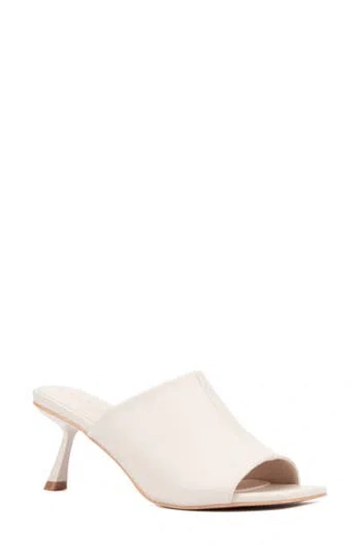 Torgeis Idina Square Toe Mule In Ivory