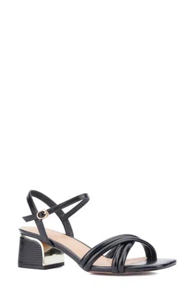 Torgeis Jaya Ankle Strap Sandal In Black