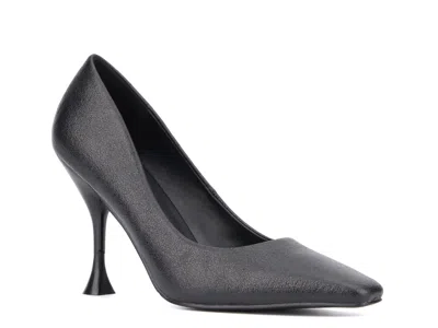 Torgeis Kamana Pump In Black