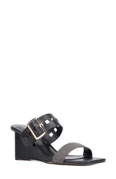 Torgeis Lea Wedge Sandal In Black