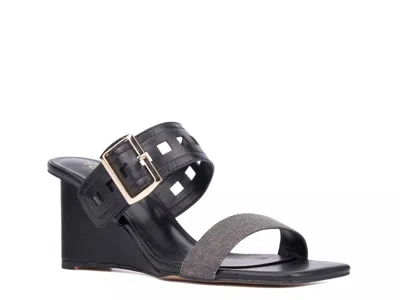 Torgeis Lea Wedge Sandal In Black