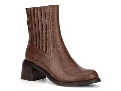 Torgeis Regent Bootie In Brown