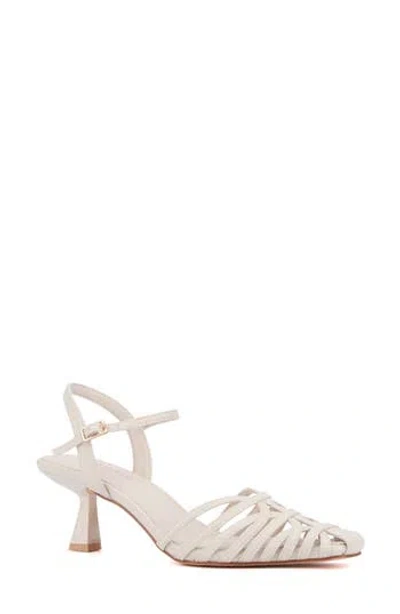 Torgeis Zaida Slingback Pump In Beige