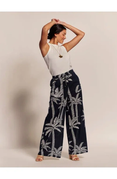 Tori Richard Palm Lined Evelyn Pant In Black