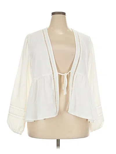 Pre-owned Torrid 3/4 Sleeve Blouse In Ivory