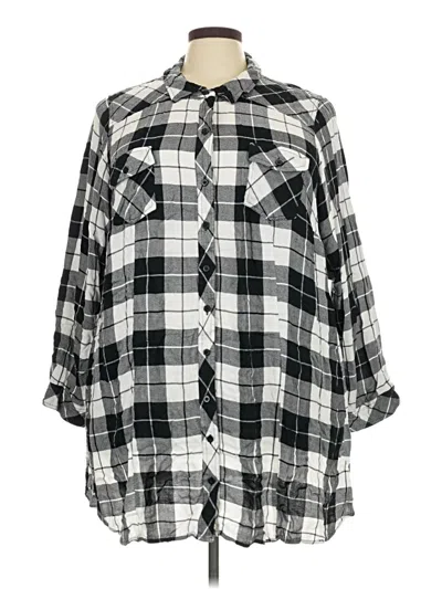 Pre-owned Torrid 3/4 Sleeve Button Down Shirt In Black
