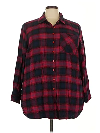Pre-owned Torrid 3/4 Sleeve Button Down Shirt In Burgundy