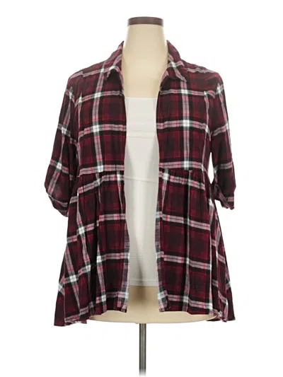 Pre-owned Torrid 3/4 Sleeve Button Down Shirt In Burgundy