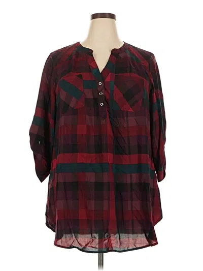 Pre-owned Torrid 3/4 Sleeve Button Down Shirt In Burgundy