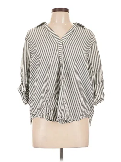 Pre-owned Torrid 3/4 Sleeve Button Down Shirt In Gray