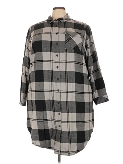 Pre-owned Torrid 3/4 Sleeve Button Down Shirt In Gray