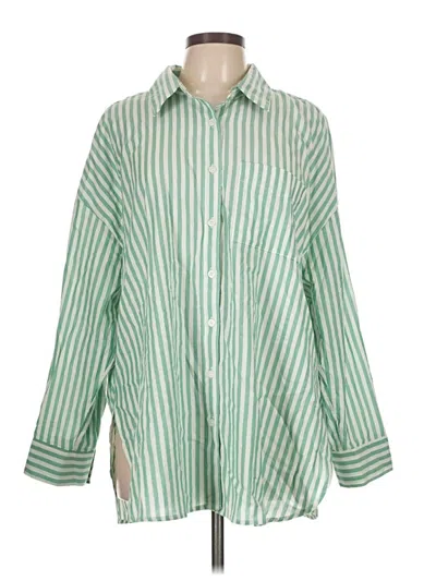 Pre-owned Torrid 3/4 Sleeve Button Down Shirt In Green