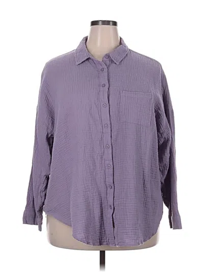 Pre-owned Torrid 3/4 Sleeve Button Down Shirt In Purple