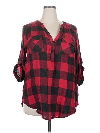 Pre-owned Torrid 3/4 Sleeve Button Down Shirt In Red