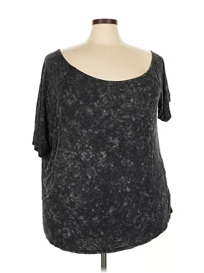 Pre-owned Torrid 3/4 Sleeve T-shirt In Black