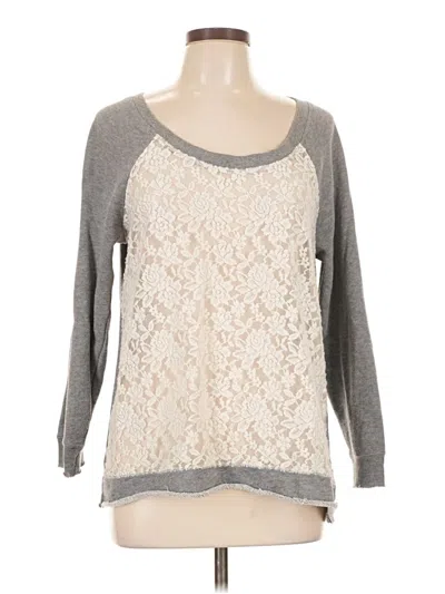 Pre-owned Torrid 3/4 Sleeve Top Gray Scoop Neck Tops