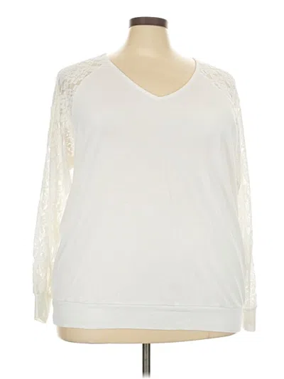 Pre-owned Torrid 3/4 Sleeve Top Ivory V-neck Tops