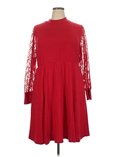 Pre-owned Torrid 3/4 Sleeve Top Red Mock Neckline Tops