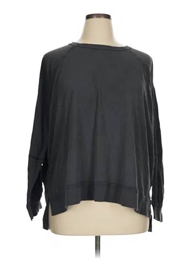 Pre-owned Torrid 3/4 Sleeve T-shirt In Black