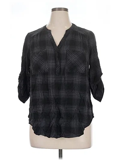 Pre-owned Torrid 3/4 Sleeve T-shirt In Black