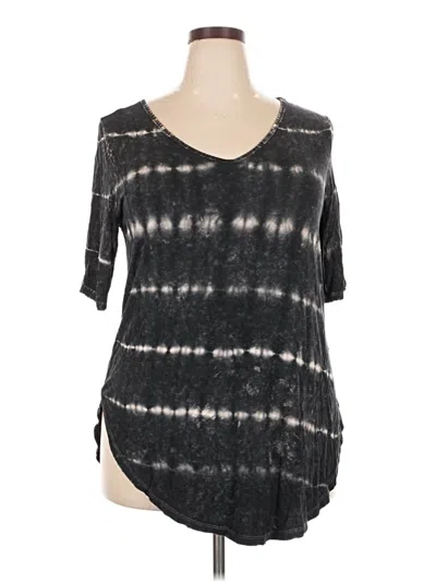 Pre-owned Torrid 3/4 Sleeve T-shirt In Black