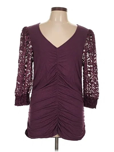 Pre-owned Torrid 3/4 Sleeve T-shirt In Burgundy