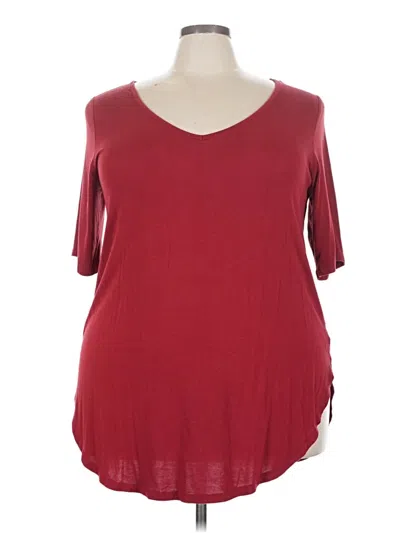 Pre-owned Torrid 3/4 Sleeve T-shirt In Burgundy