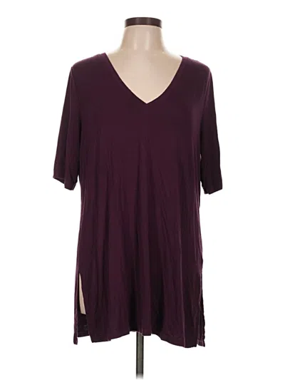 Pre-owned Torrid 3/4 Sleeve T-shirt In Burgundy