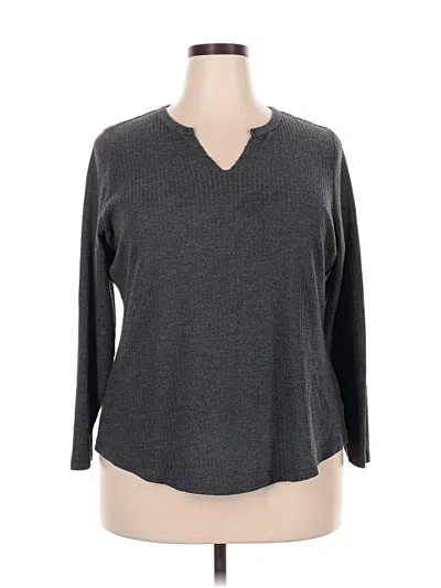 Pre-owned Torrid 3/4 Sleeve T-shirt In Gray