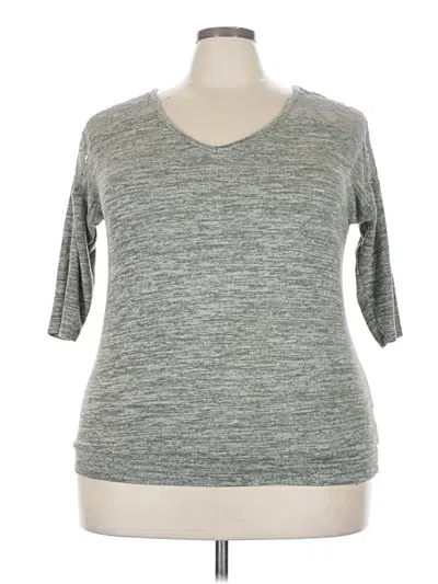 Pre-owned Torrid 3/4 Sleeve T-shirt In Gray