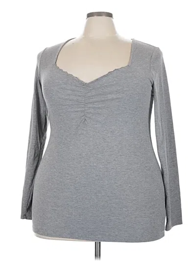 Pre-owned Torrid 3/4 Sleeve T-shirt In Gray