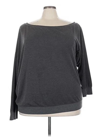 Pre-owned Torrid 3/4 Sleeve T-shirt In Gray