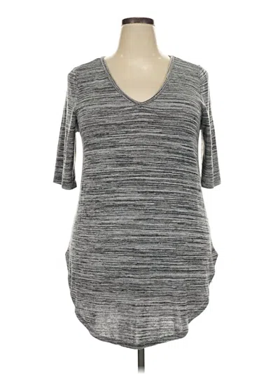 Pre-owned Torrid 3/4 Sleeve T-shirt In Gray