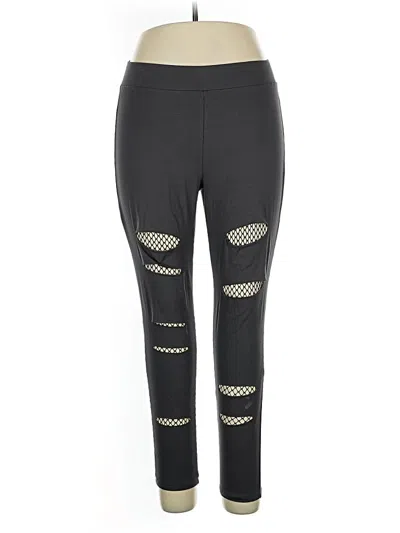 Pre-owned Torrid Active Pants In Black