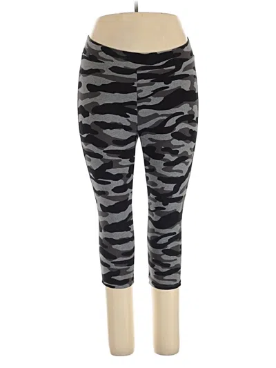 Pre-owned Torrid Active Pants In Gray