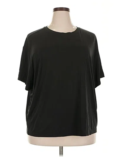 Pre-owned Torrid Active T-shirt In Black