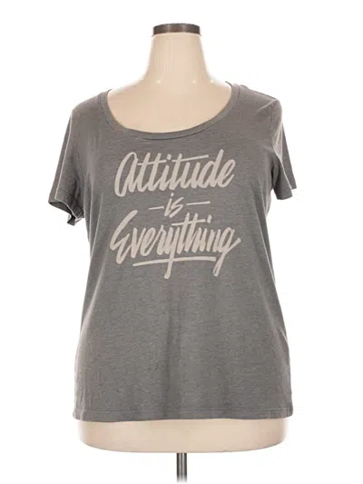 Pre-owned Torrid Active T-shirt In Gray