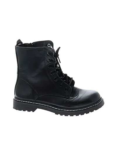 Pre-owned Torrid Ankle Boots In Black