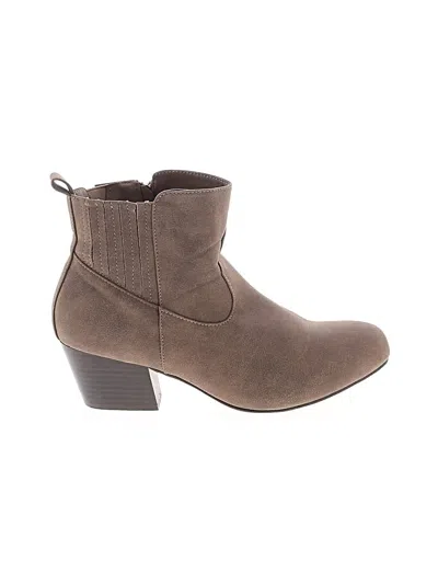 Pre-owned Torrid Ankle Boots In Brown