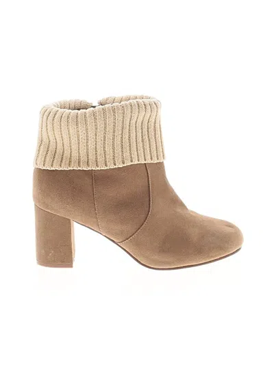 Pre-owned Torrid Ankle Boots In Tan