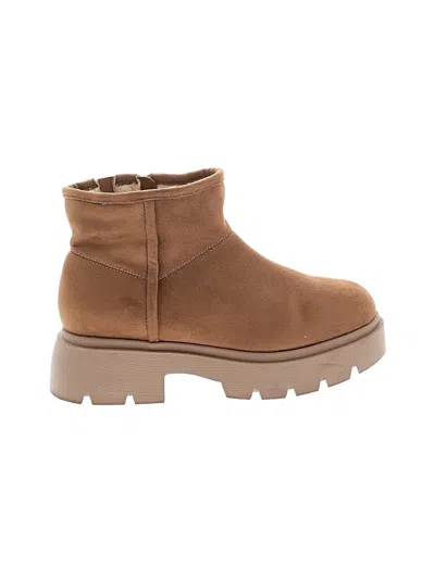 Pre-owned Torrid Ankle Boots In Tan