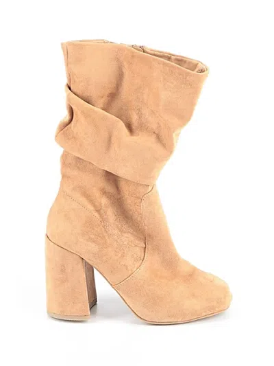 Pre-owned Torrid Boots In Brown