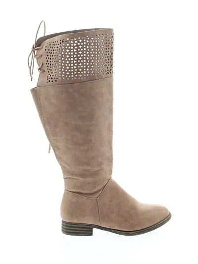 Pre-owned Torrid Boots In Brown