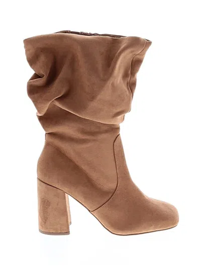 Pre-owned Torrid Boots In Tan