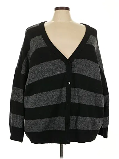 Pre-owned Torrid Cardigan Sweater In Black